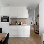 Serbie - Design Et Climatises En Centre