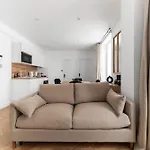 Serbie - Design Et Climatises En Centre Apartmán Vichy