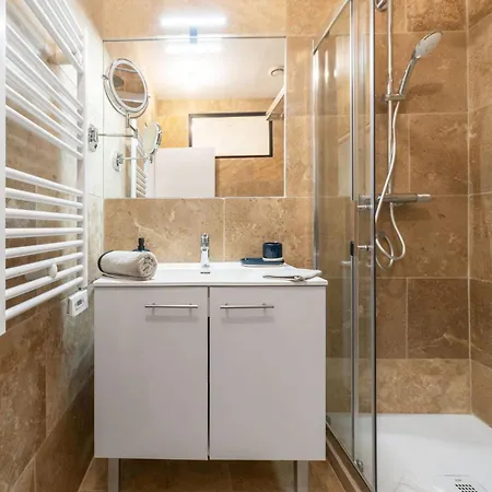 Residence Serbie - Appartements Design Et Climatises En Centre Ville Apartman *
