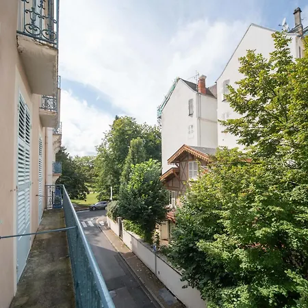Appartement Serbie - Design Et Climatises En Centre Vichy