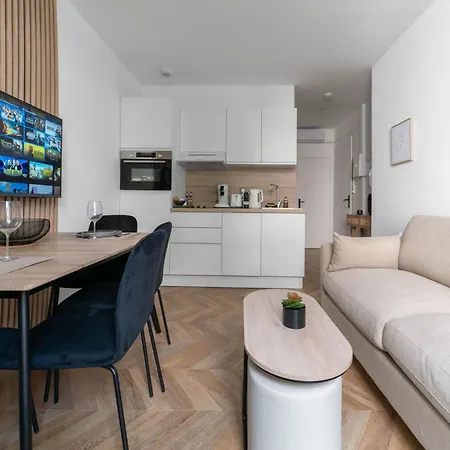 Residence Serbie - Appartements Design Et Climatises En Centre Ville *