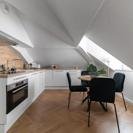 Appartement Serbie - Design Et Climatises En Centre *