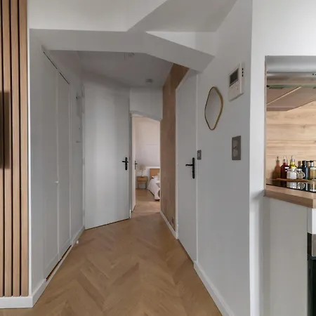 Appartement Serbie - Design Et Climatises En Centre *