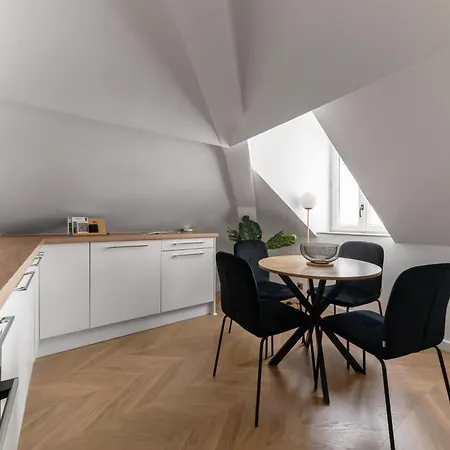 Appartement Serbie - Design Et Climatises En Centre Vichy