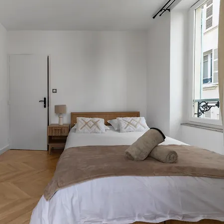 Serbie - Design Et Climatises En Centre Apartament Vichy
