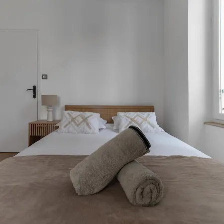 Serbie - Design Et Climatises En Centre Appartement