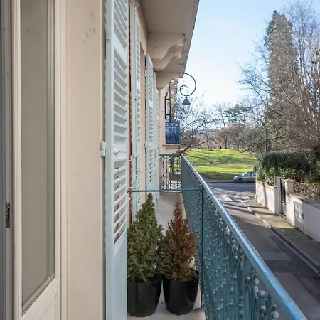Serbie - Design Et Climatises En Centre Apartment