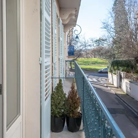 Appartement Serbie - Design Et Climatises En Centre