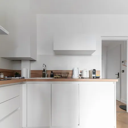 Serbie - Design Et Climatises En Centre Appartement