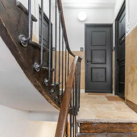 Serbie - Design Et Climatises En Centre Apartment *
