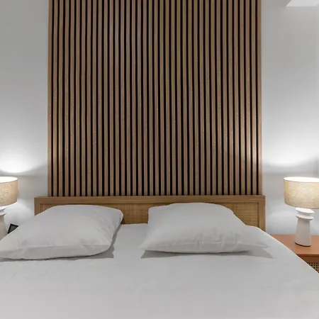 Serbie - Design Et Climatises En Centre Appartement