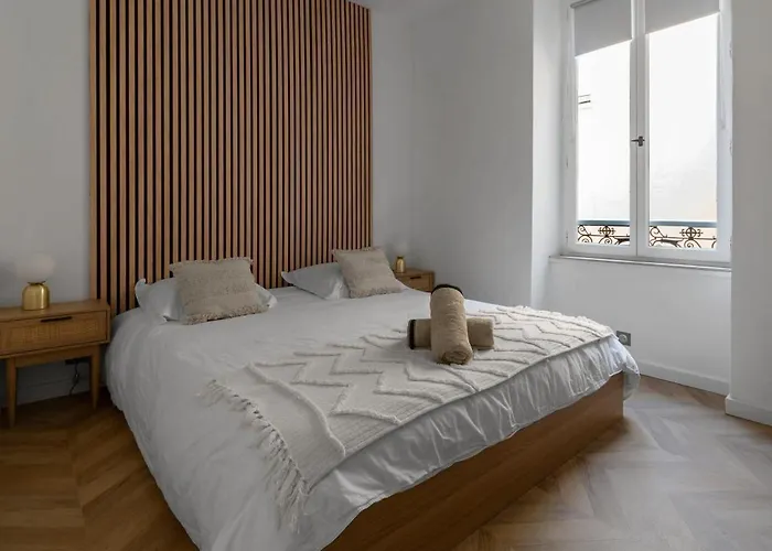 Serbie - Design Et Climatises En Centre Διαμέρισμα Βισύ