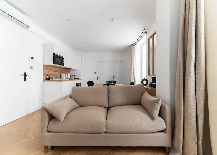 Serbie - Design Et Climatises En Centre Διαμέρισμα Βισύ